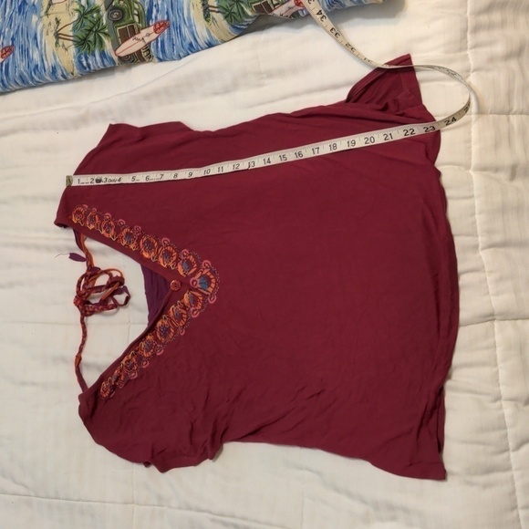 coline top with back details size Medium - Picture 6 of 6